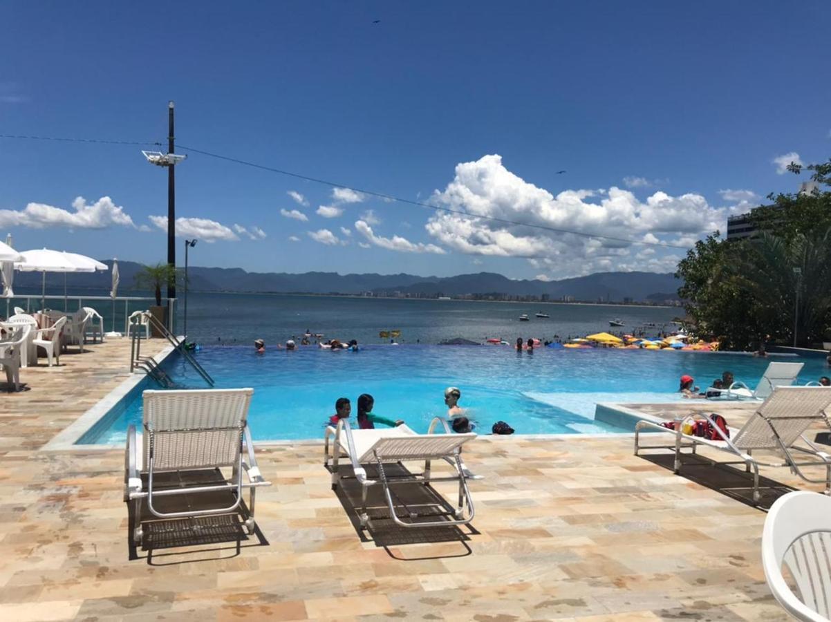 Apartamento pé na areia frente para o Mar e piscina na Prainha Caraguatatuba Extérieur photo