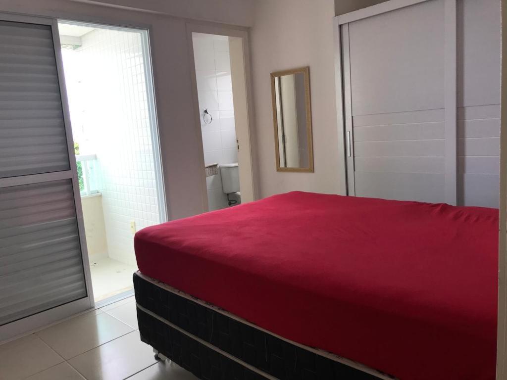 Apartamento pé na areia frente para o Mar e piscina na Prainha Caraguatatuba Extérieur photo